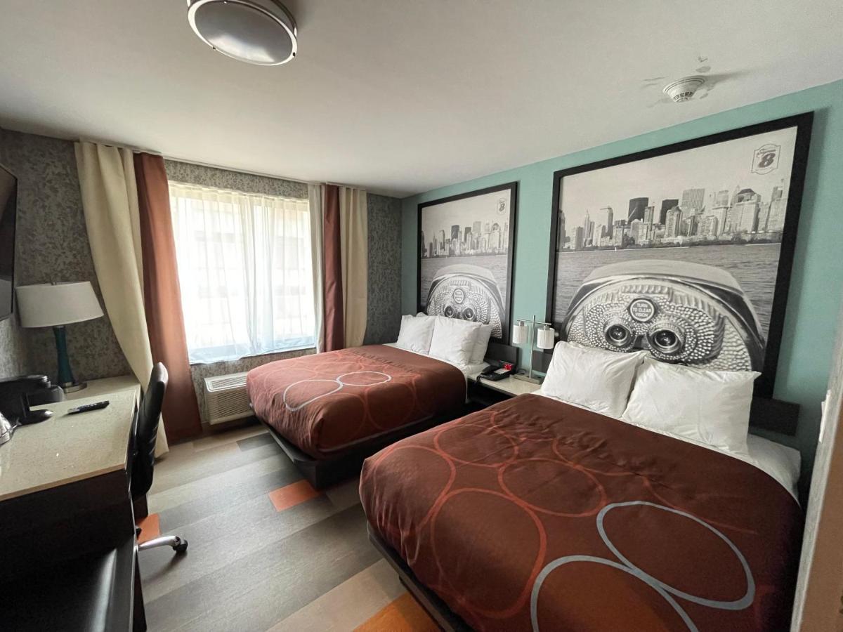 Super 8 By Wyndham Brooklyn Williamsburg Nova York Exterior foto